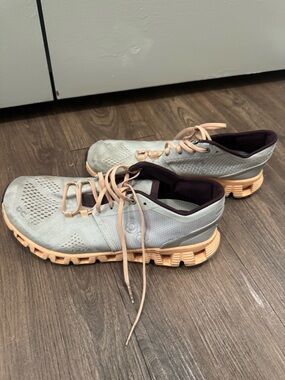 Women's Lightweight Gray & Peach Athletic Sneakers